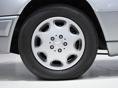 1995 Mercedes-BENZ E-CLASS 缩略图 33