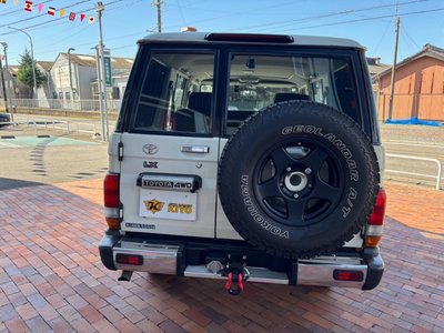 صورة 6 لـ 2002 Toyota LAND CRUISER 70