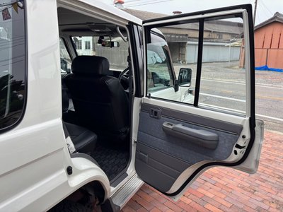 صورة 22 لـ 2002 Toyota LAND CRUISER 70