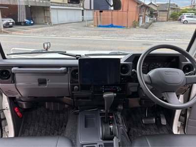 صورة 25 لـ 2002 Toyota LAND CRUISER 70
