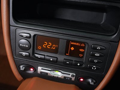 2003 Porsche 911 thumbnail 42