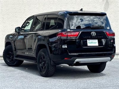 2023 Toyota LAND CRUISER 300 thumbnail 31
