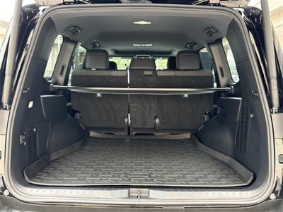 2023 Toyota LAND CRUISER 300 thumbnail 24