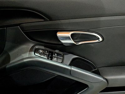 2015 Porsche BOXSTER thumbnail 32