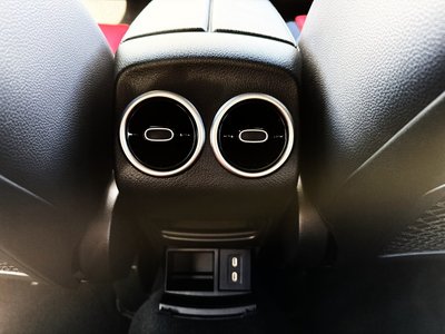 2023 Mercedes-BENZ GLA 缩略图 30