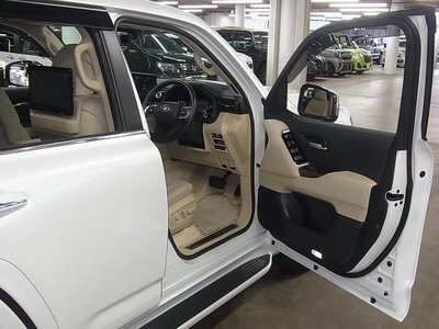 صورة 17 لـ 2023 Toyota LAND CRUISER 300