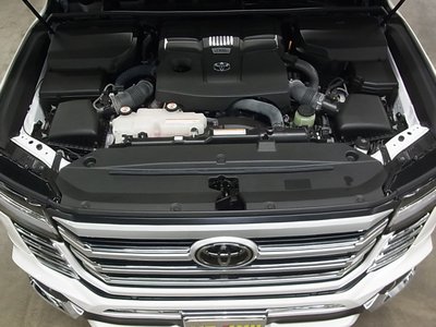صورة 57 لـ 2023 Toyota LAND CRUISER 300