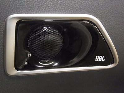 صورة 48 لـ 2023 Toyota LAND CRUISER 300