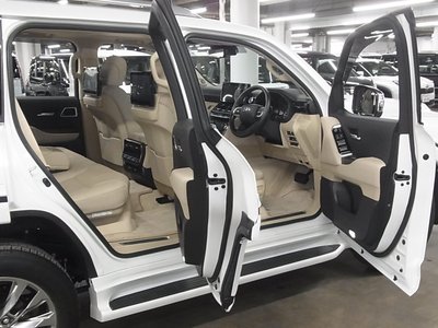 صورة 16 لـ 2023 Toyota LAND CRUISER 300