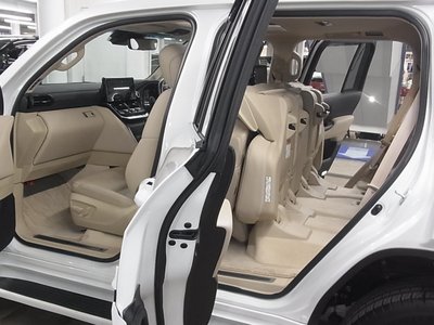 صورة 20 لـ 2023 Toyota LAND CRUISER 300