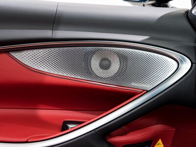 صورة 44 لـ 2024 Mclaren ARTURA SPIDER
