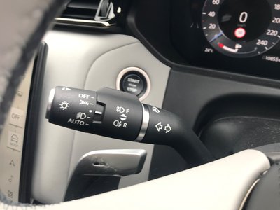 2024 LAND Rover RANGE ROVER VELAR thumbnail 30