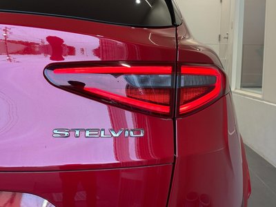 صورة 49 لـ 2019 ALFA Romeo STELVIO