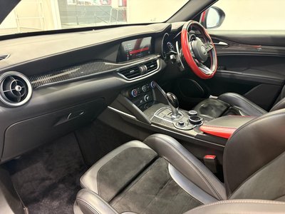 صورة 30 لـ 2019 ALFA Romeo STELVIO