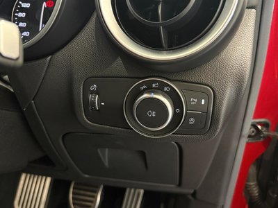 صورة 15 لـ 2019 ALFA Romeo STELVIO