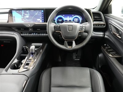 صورة 16 لـ 2024 Toyota CROWN SPORT