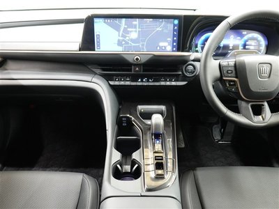 صورة 24 لـ 2024 Toyota CROWN SPORT