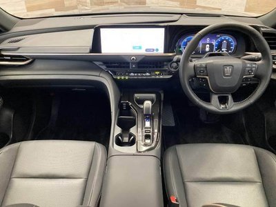 2024 Toyota CROWN SPORT 照片 2