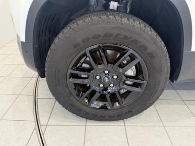 2024 LAND Rover DEFENDER photo 5