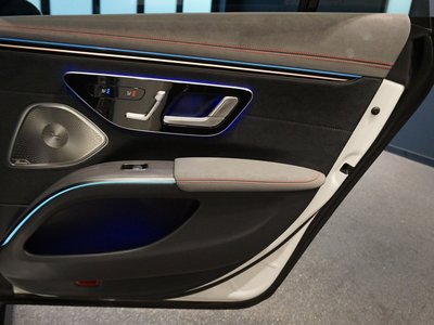 2023 Mercedes-BENZ EQS thumbnail 35