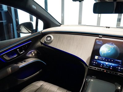2023 Mercedes-BENZ EQS photo 16