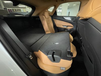 2025 Lexus NX 照片 44