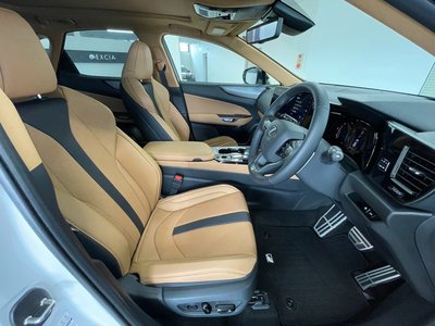 2025 Lexus NX 照片 38
