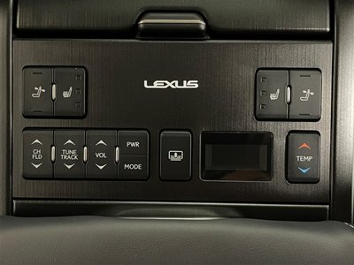 صورة مصغرة 32 لـ 2023 Lexus ES