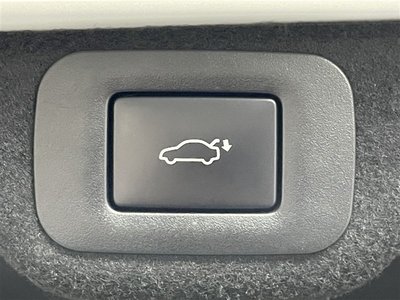 صورة مصغرة 16 لـ 2023 Lexus ES