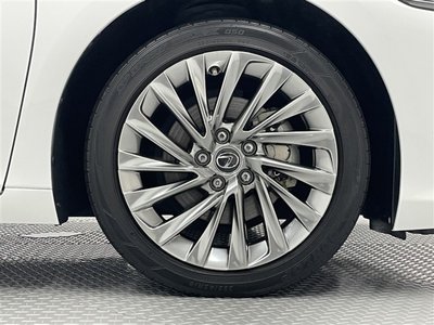 صورة مصغرة 37 لـ 2023 Lexus ES