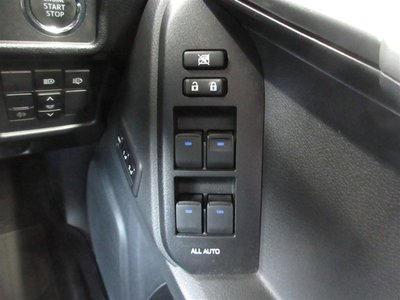2023 Toyota LAND CRUISER PRADO thumbnail 24