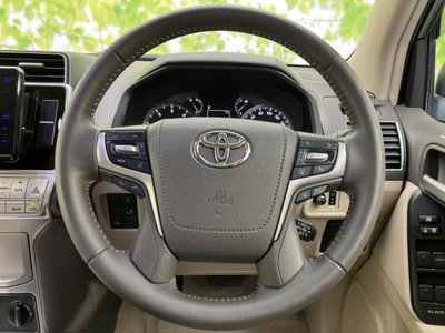 صورة 15 لـ 2023 Toyota LAND CRUISER PRADO
