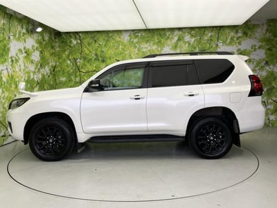 صورة 2 لـ 2023 Toyota LAND CRUISER PRADO