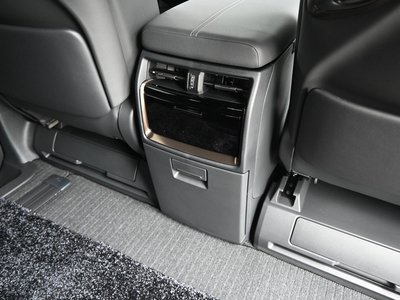 2024 Toyota ALPHARD 照片 50
