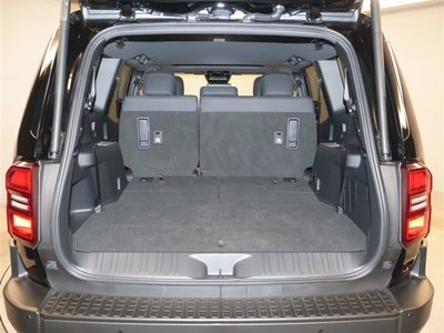 صورة 26 لـ 2025 Toyota LAND CRUISER 250