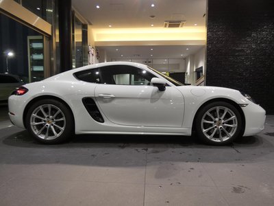 2020 Porsche 718 thumbnail 24