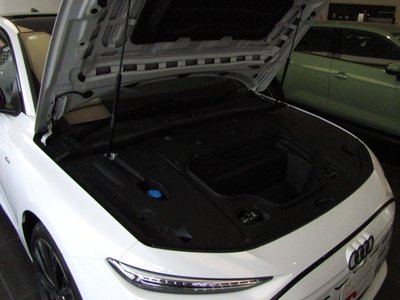 صورة مصغرة 11 لـ 2026 AUDI A6 AVANT E-TRON