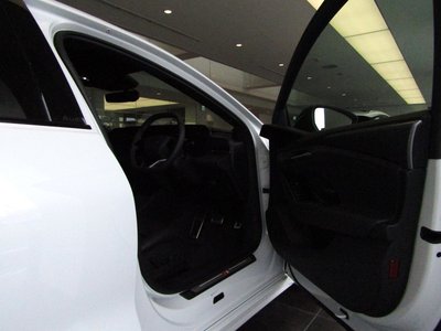 صورة مصغرة 13 لـ 2026 AUDI A6 AVANT E-TRON