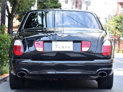 صورة مصغرة 3 لـ 2005 Bentley ARNAGE
