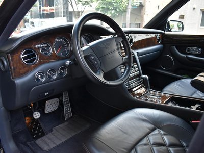 صورة مصغرة 13 لـ 2005 Bentley ARNAGE