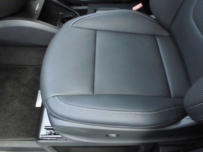 صورة 70 لـ 2016 Mercedes-BENZ V-CLASS