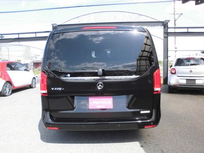 صورة 11 لـ 2016 Mercedes-BENZ V-CLASS