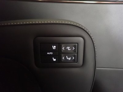 صورة 10 لـ 2023 Toyota ALPHARD