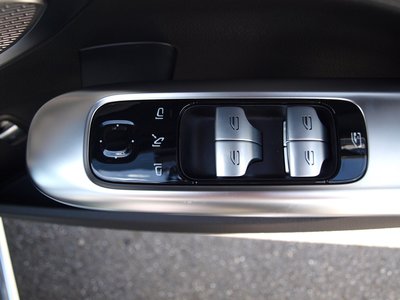 2026 Mercedes-BENZ C-CLASS thumbnail 36