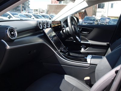 2026 Mercedes-BENZ C-CLASS thumbnail 17