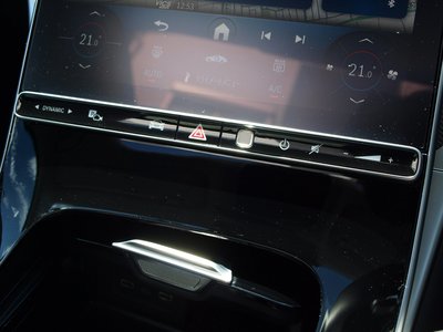 2026 Mercedes-BENZ C-CLASS thumbnail 42
