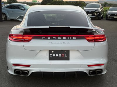 2019 Porsche PANAMERA photo 14
