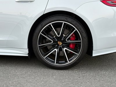 2019 Porsche PANAMERA thumbnail 47
