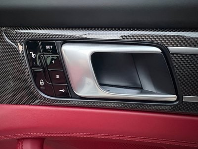 2019 Porsche PANAMERA thumbnail 76