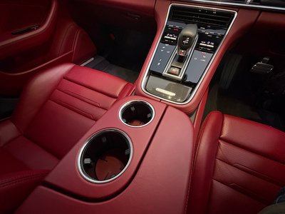2019 Porsche PANAMERA thumbnail 66